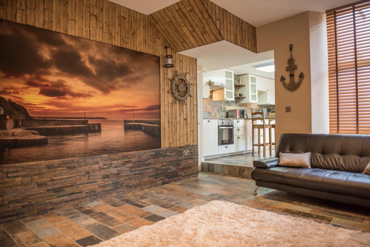Deluxe Rustic Charlestown Themed Apartment سانت أوستيل المظهر الخارجي الصورة