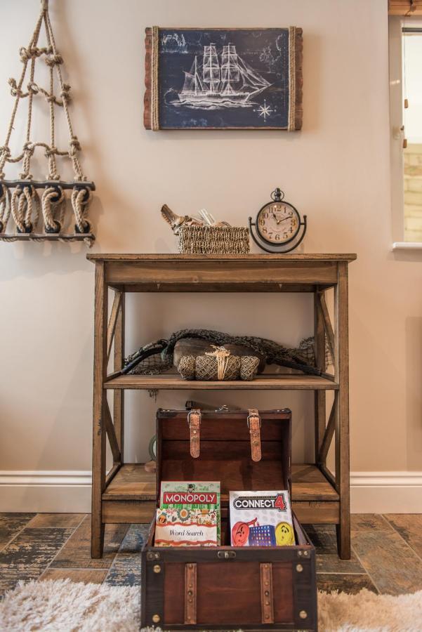 Deluxe Rustic Charlestown Themed Apartment سانت أوستيل المظهر الخارجي الصورة